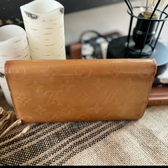 patent leather vintage louis vuitton crossbody - Picture 4 of 7